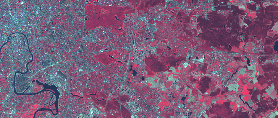 Москва, пространственное разрешение 15 м, снимок с КА Terra ASTER © NASA